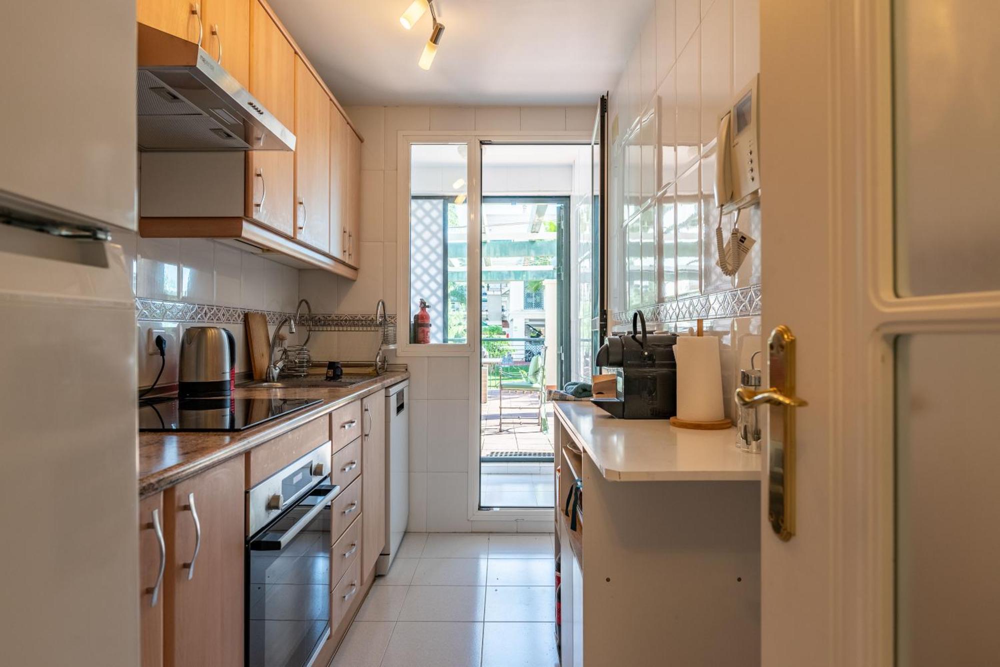 Apartment 2br, Lorcrimar Iv Puerto Banus